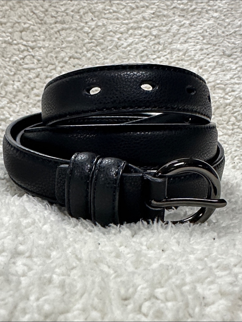 Women's Slim Textured Black Leather Belt EUC! XL
